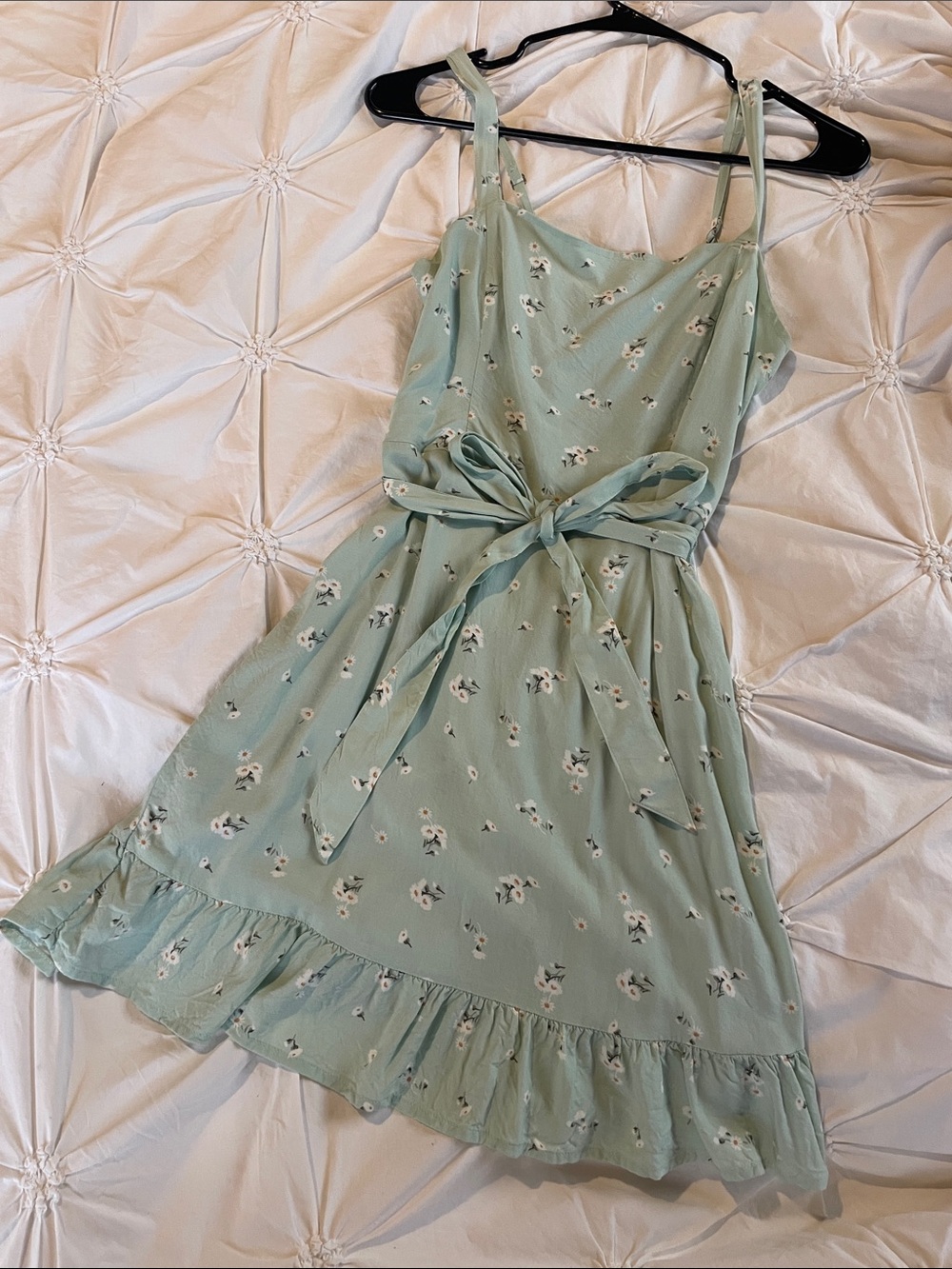 Light Green Hollister Floral Tie-Waist Sundress
